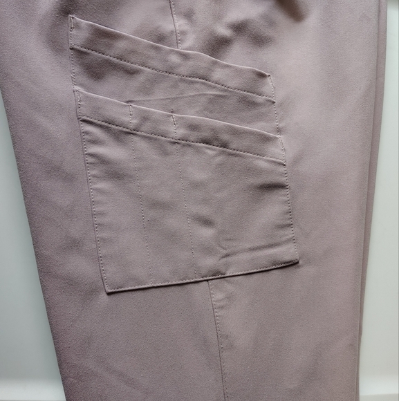 Movement by Butter Soft Masha scrub pants high rise, size M,L,straight, stretch. - Picture 15 of 17